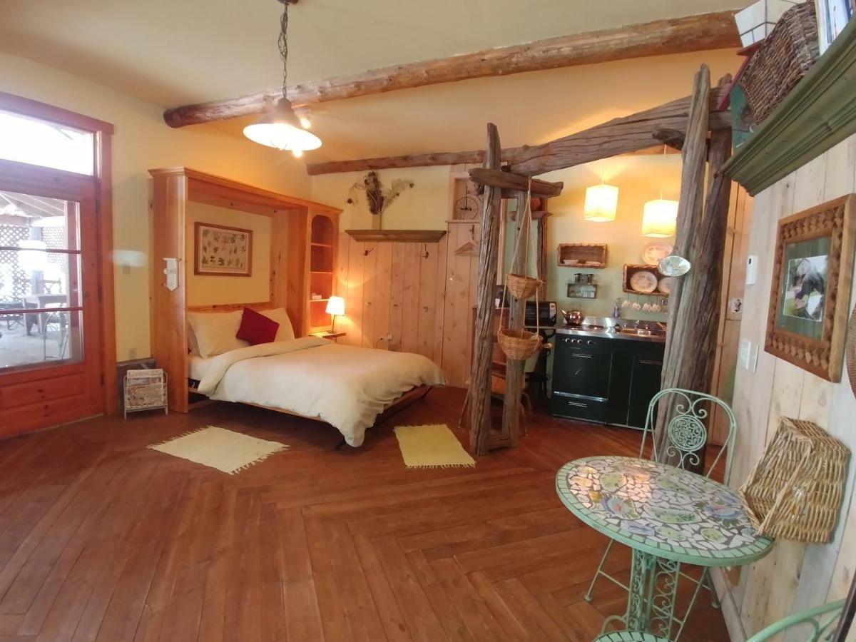 Bed and Breakfast Jardins De L'Achillee Millefeuille La Conception Exterior foto