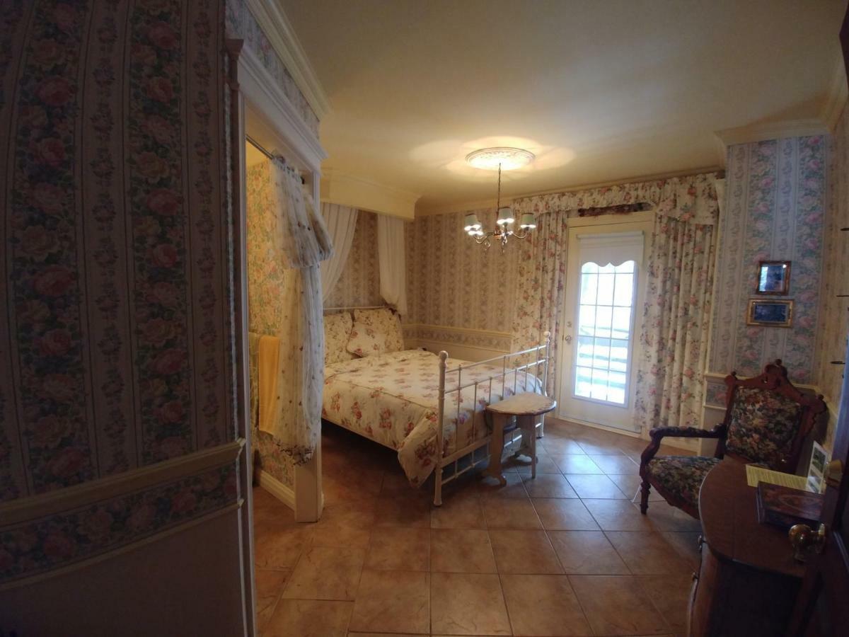 Bed and Breakfast Jardins De L'Achillee Millefeuille La Conception Exterior foto