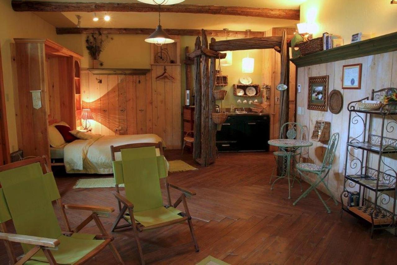 Bed and Breakfast Jardins De L'Achillee Millefeuille La Conception Zimmer foto