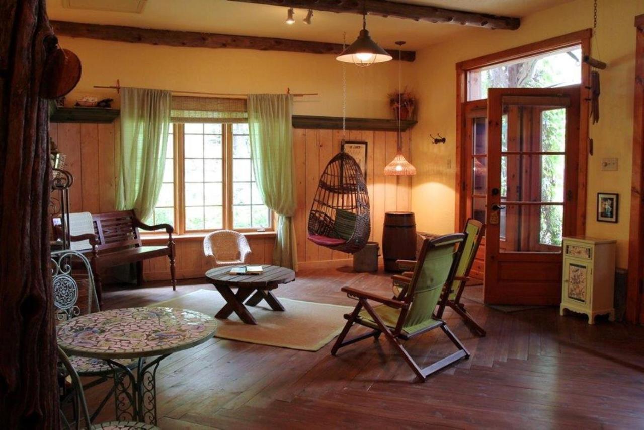 Bed and Breakfast Jardins De L'Achillee Millefeuille La Conception Zimmer foto